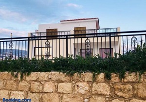 Trouzini Villa 2