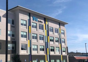 Tru by Hilton Savannah Midtown GA
