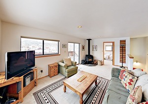 Truckee Riverfront Retreat | Walk to Downtown | Near Slopes, Lake, Bike Trail
