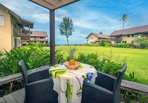 True Beachfront Romance in Quiet Intimate Location - Perfect for Honeymoons!