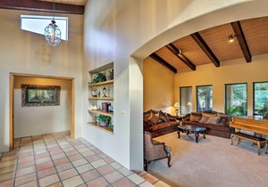 Tucson Home w/Pool - 9 Mi to Saguaro Nat'l Park!