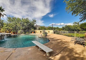 Tucson Home w/Pool - 9 Mi to Saguaro Nat'l Park!