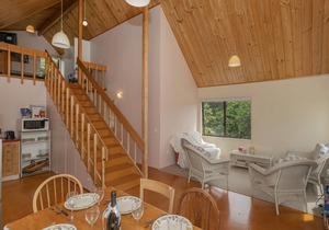 Tui's Grove - Onemana Holiday Home
