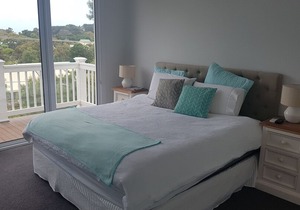 TULLYNEAR- Flinders Beach House