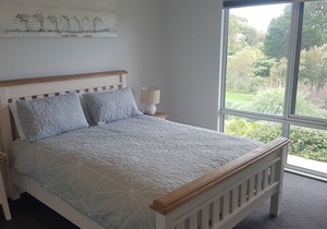 TULLYNEAR- Flinders Beach House