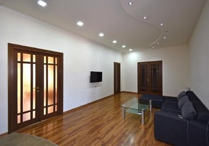 Tumanyan street 3 bedroom Deluxe apartment with Large Balcony TM662