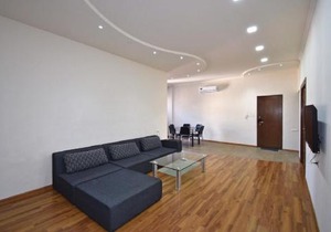 Tumanyan street 3 bedroom Deluxe apartment with Large Balcony TM662