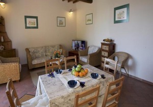 Tuscan Hilltop Farm Stay