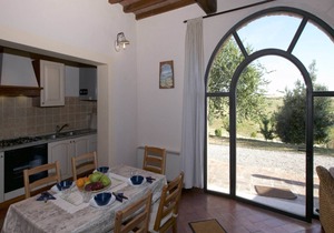 Tuscan Hilltop Farm Stay