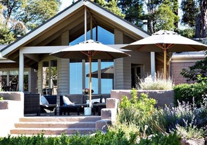 Tussie Mussie Vineyard Retreat Lodge - 3 Bedrooms
