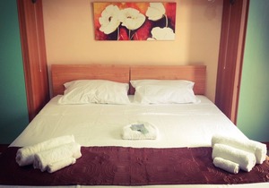 Twin/Double room with private Terrace and shared Bathroom, close to Mdina