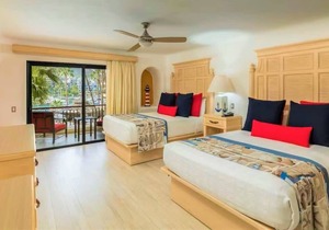 Two (2) Stylish Studios +24/7 Concierge Club @Cabo