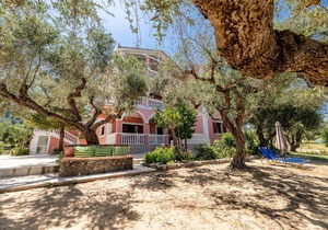 Two-Bedroom Apartment - Arazzo Apartments
