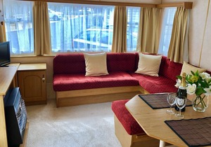 Two Bed Static Caravan. Beautiful 10 min walk to Centre of Lynton