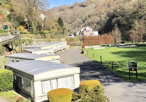 Two Bed Static Caravan. Beautiful 10 min walk to Centre of Lynton