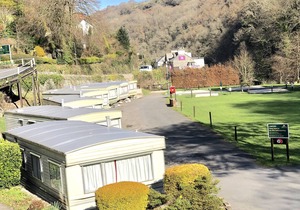 Two bed static (Sleeps 6). Walking distance of Lynton with onsite fishing