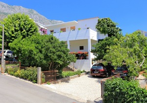 Two bedroom apartment with terrace Živogošće - Blato, Makarska (A-1057-a)