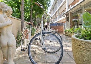 Two bedroom apartment for up to 6 persons.