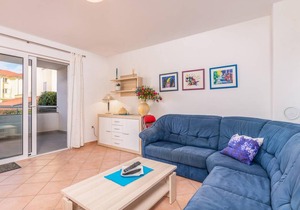 Two bedroom apartment with balcony Vantačići, Krk (A-19267-a)