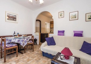 Two-Bedroom Apartment in Zlobin