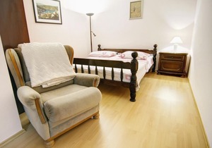 Two bedroom apartment with terrace Pučišća, Brač (A-754-b)