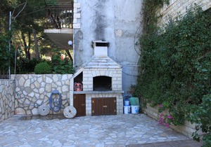 Two bedroom apartment with terrace and sea view Ivan Dolac, Hvar (A-8782-d)