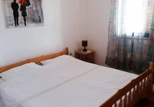Two bedroom apartment with balcony and sea view Sutivan, Brač (A-17537-b)