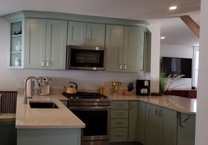 Two bedroom Mid Century Modern apartment in Downtown Hallowell