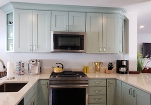 Two bedroom Mid Century Modern apartment in Downtown Hallowell