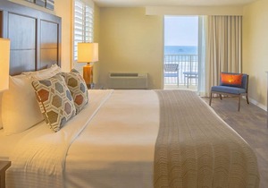 Two Bedroom, Ocean Front Condo, Ormond Beach 2444311