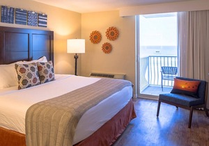 Two Bedroom, Ocean Front Condo, Ormond Beach 2444311
