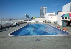 Two Bedroom Suite Near Manhattan Avenue By Luxury Bookings
