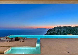 Two Br Luxury Peaceful Mylo Villa with Living Room Close to Mylopotas Beach