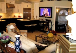 TWO MASTER SUITES Heated Pool+Spa BEACH Home Private Comm IN NAPLES, Walk to
