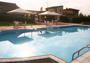 Two-room apartment "Fattoria CasalBosco" an ancient medieval village surrounded by greenery