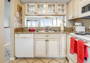 Two story villa with views of Cap’n Sam’s Creek and community pool access