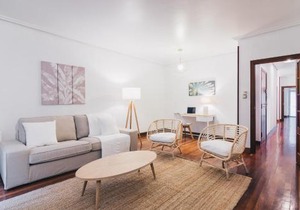 Udaberri Apartment by People Rentals