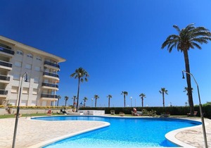 Uhc Los Flamencos Family Apartments