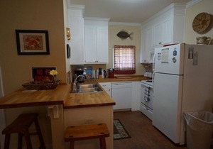 UNCLE WOODY'S #1 in POC-Pets ok but add Fees