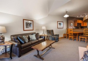 Unique & Comfortable Zephyr Mountain Lodge Condo with Slope and Continental Divide View condo