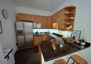 Unique open plan house in central Windsor pet friendly + parking