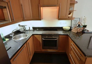Unique open plan house in central Windsor pet friendly + parking