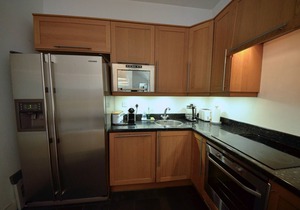 Unique open plan house in central Windsor pet friendly + parking