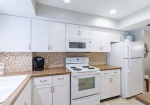 Unit 123- 2 Bedroom 2 Bathroom Gulf Side Club Interior Condominium