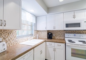 Unit 123- 2 Bedroom 2 Bathroom Gulf Side Club Interior Condominium