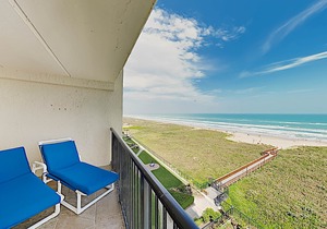 Unit 710 – Spectacular Corner View w/ Recent Updates!