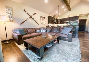 Unit Close to Slopes, Gourmet Kitchen, Hot Tub