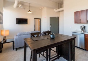 UNIT FOUR Executive Stay Fully Furnished One Bedroom Condo