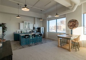 UNIT SEVEN Executive Stay Fully Furnished Two Bedroom Two Bathroom Condo