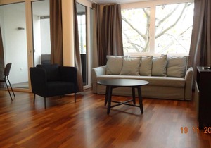 UNITED NATIONS VIENNA APARTMENT 4